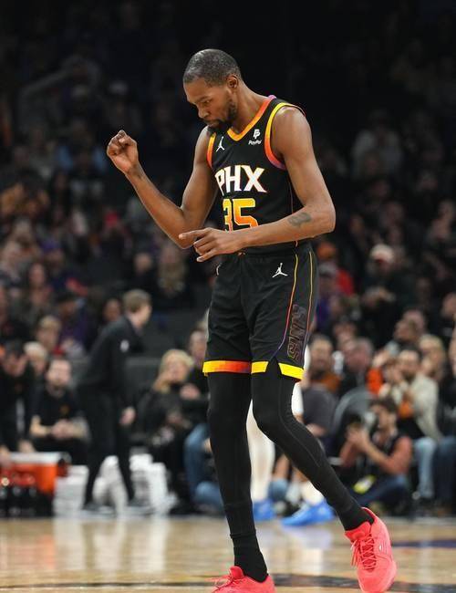 包含杜兰特官方宣布表现优异新规，湖人引发争议！引发球迷热议的词条华体会官网