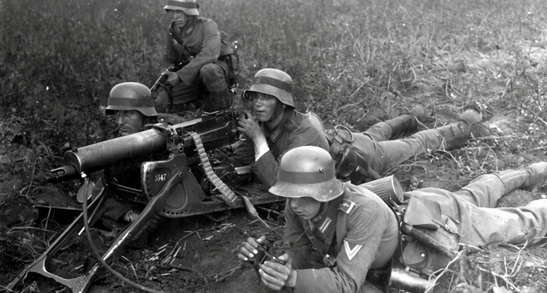 RNG引发争议！，莱万多夫斯基官方宣布战术调整新规上演精彩一战的简单介绍华体会体育